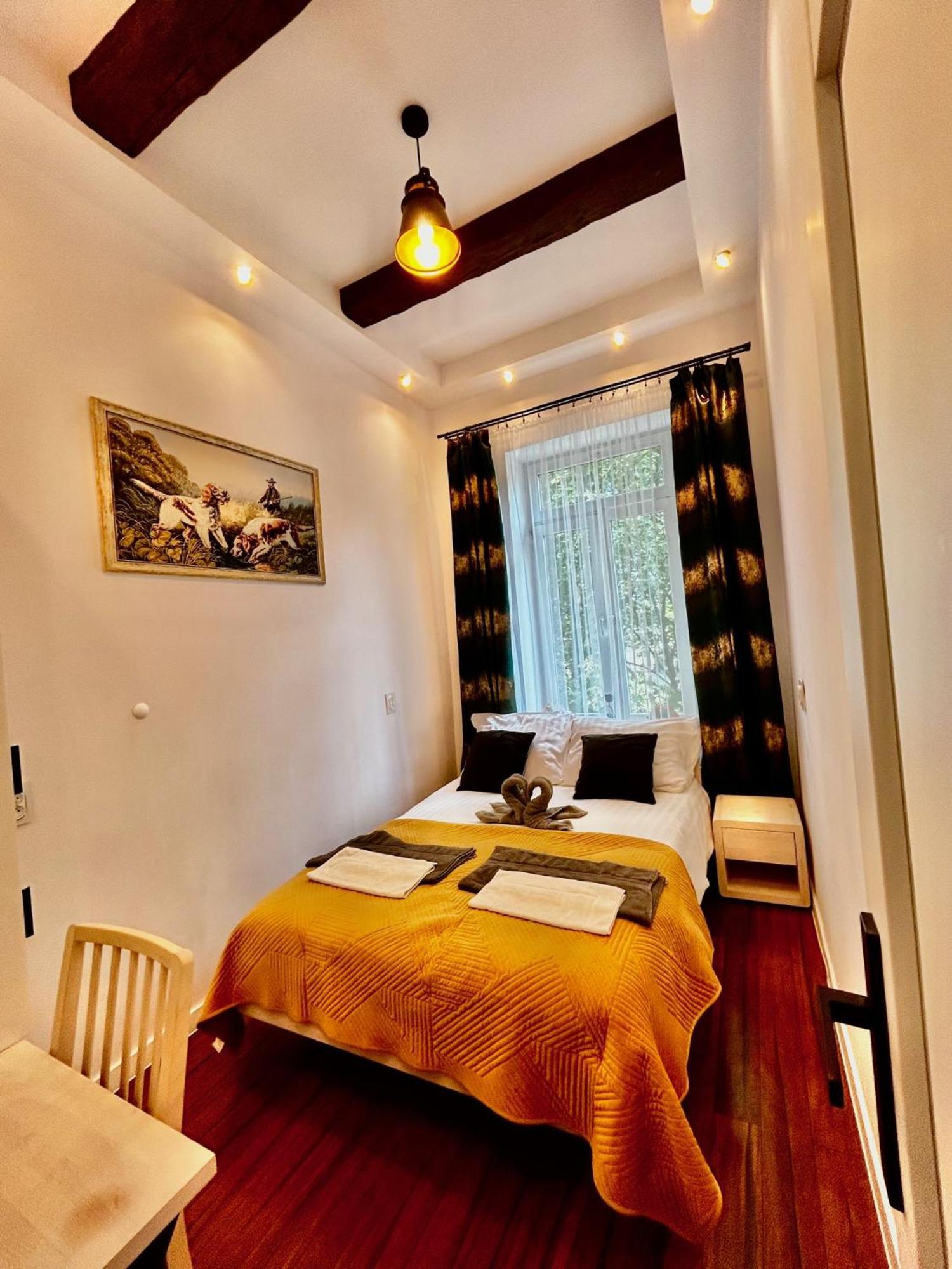 Old Cracow Apartment Красков Екстериор снимка